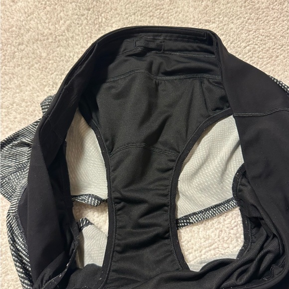 Lululemon Speed Up Short *2.5" Velocity Mesh Island Mist Black - Picture 14 of 15